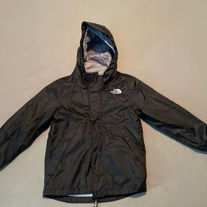 Kids North Face Rain Coat, with removable Fleece sweater. Size 4T